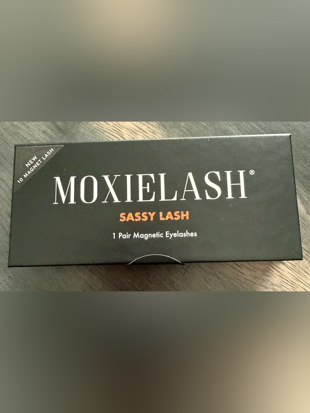 MOXIELASH Sampler Bundle Instant Lash Clusters, Travel Case & More! - Picture 7 of 16